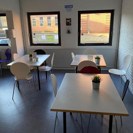 Family Rooms In The Center 그린드스테드 외부 사진